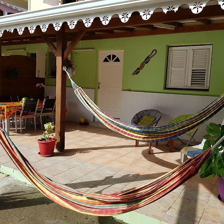 Bel Appartement - Proche Des Plages De Sainte Anne Esterno foto