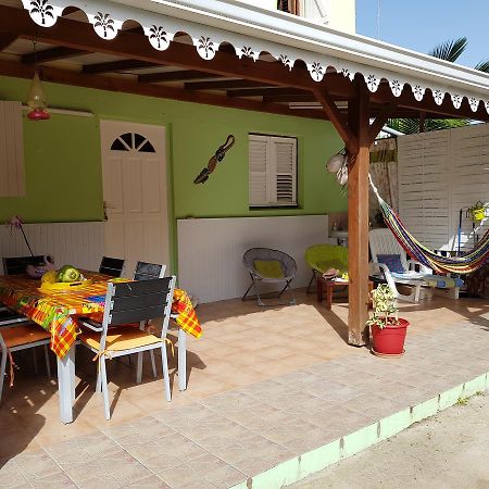 Bel Appartement - Proche Des Plages De Sainte Anne Esterno foto